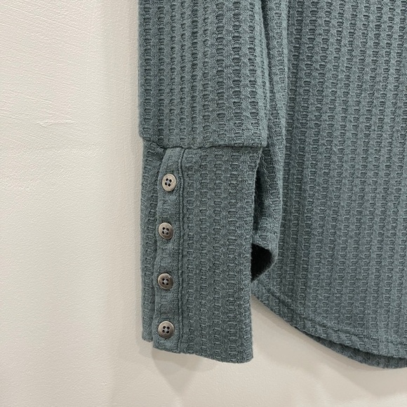Chaser Long Button Sleeve Waffle Thermal Top XS - Picture 2 of 7